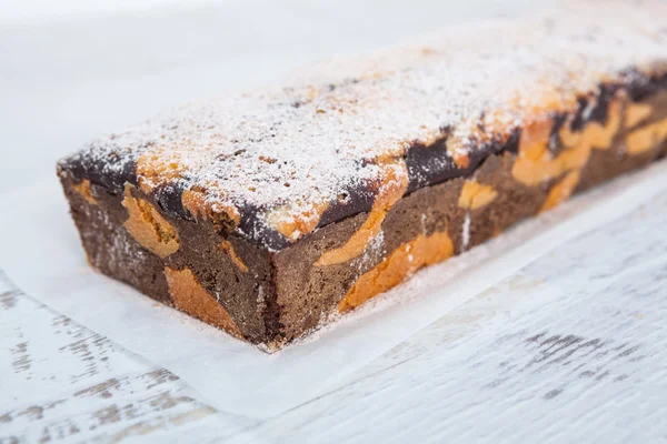 Marble tårta - hembakade söta dessert — Stockfoto