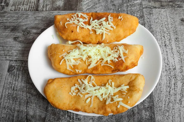 自制 panzerotti 芝士 — 图库照片