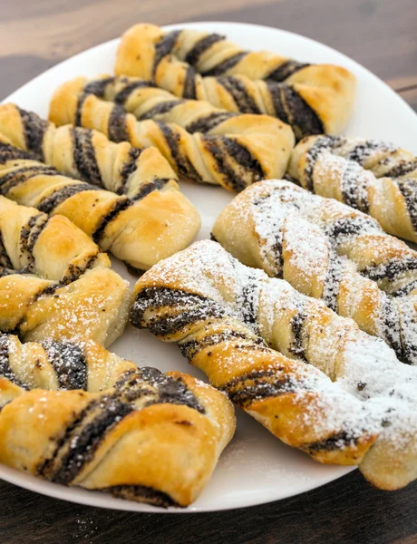 Pastelaria caseira com semente de papoula — Fotografia de Stock