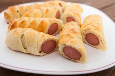 Ev yapımı sosis Snack