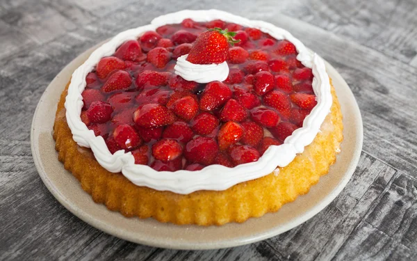 Tarta de fresa casera —  Fotos de Stock