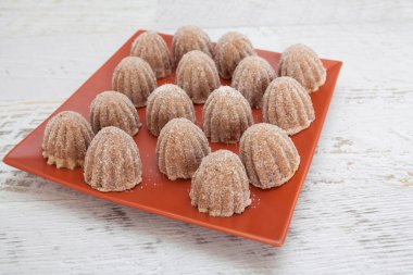 Şeker gibi küçük ev yapımı dağ