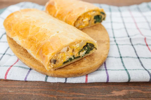 Chicken roll stuffed with spinach and cheese — Stock Photo, Image