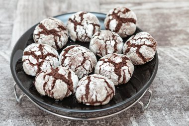 Tatlı çikolatalı kek çıkar