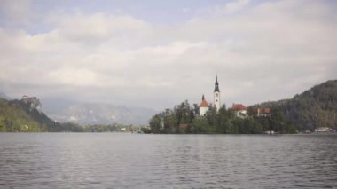 Slovenya 'daki Bled Gölü Manzarası