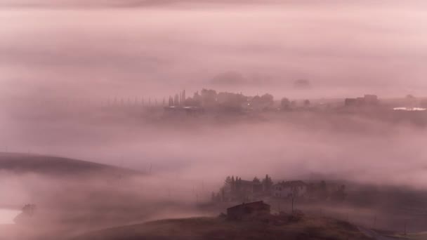 Italië Toscane Vroege Zonnige Ochtend Dikke Mist Velden Boerderijen Wijngaarden — Stockvideo