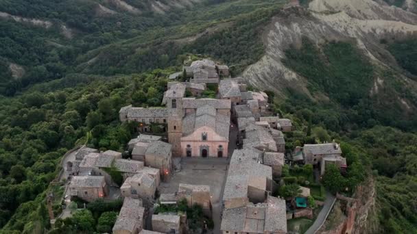 Civita Bagnoregio Italie Ville Médiévale Sommet Plateau Vue Aérienne — Video