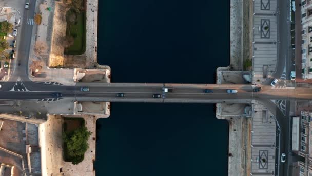 Vista Superior Del Puente Con Tráfico Ciudad Taranto Italia — Vídeos de Stock