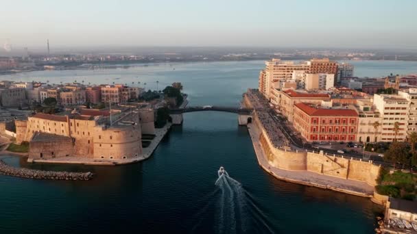 Taranto Şehir Kalesinin Havadan Görünüşü — Stok video