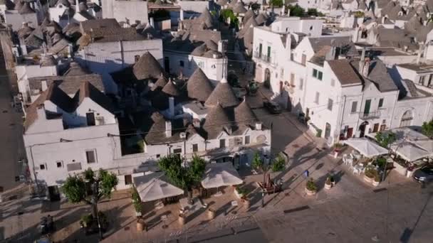 Αεροφωτογραφία Μικρής Πόλης Στην Περιοχή Puglia Alberobello Ιταλία — Αρχείο Βίντεο