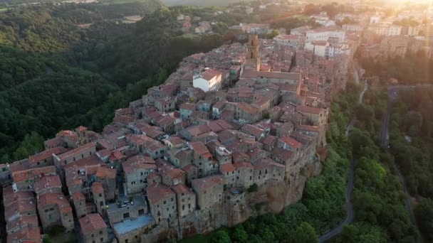 意大利托斯卡纳中世纪城镇皮蒂利亚诺的空中景观 — 图库视频影像