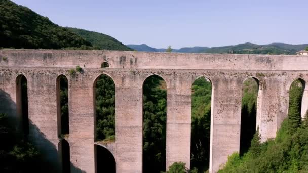 Uma Vista Aérea Ponte Spoleto Torres — Vídeo de Stock