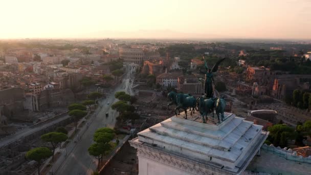 Luchtfoto Van Vittoriano Beroemde Bezienswaardigheid Rome Italië — Stockvideo