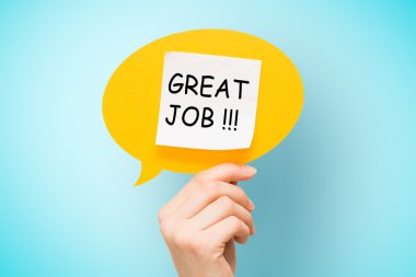 Yapışkan notu metin kavramları ile konuşma balonu.