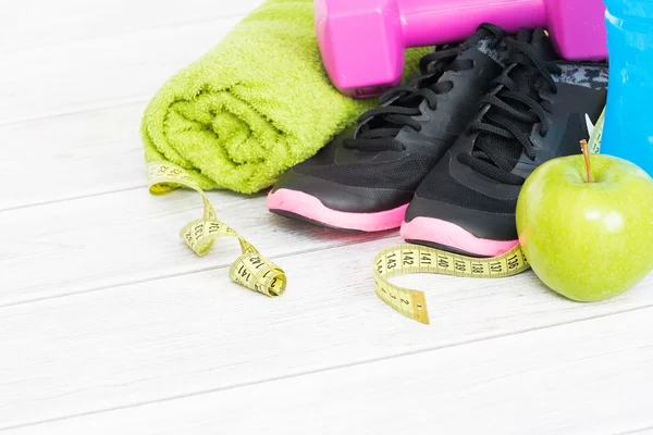 Equipo de fitness y nutrición saludable . — Foto de Stock