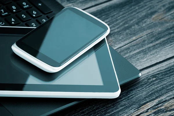 dizüstü bilgisayar, tablet pc & akıllı telefon
