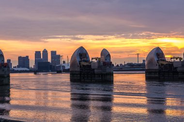 Thames bariyer