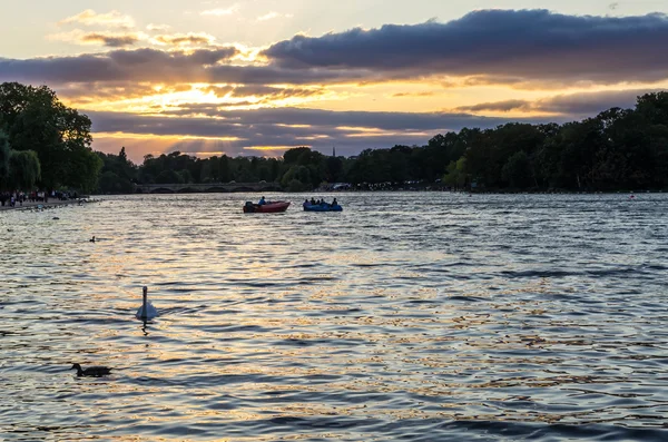 Lake — Stock Photo, Image