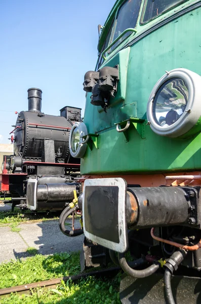 İki lokomotifler — Stok fotoğraf