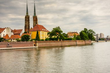 odra river and cathedral