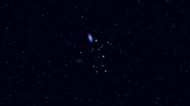 Andromeda Takımyıldızı, yıldızlarla ve ana hatlarla kademeli olarak dönen resim, 4K eğitim videosu 
