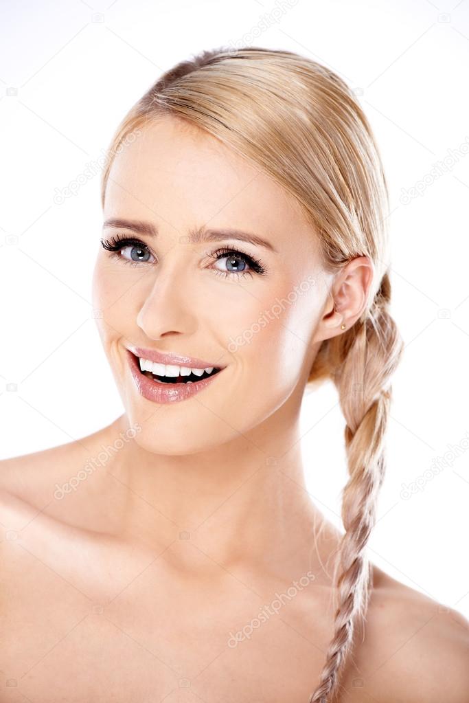 Blonde frau rücken