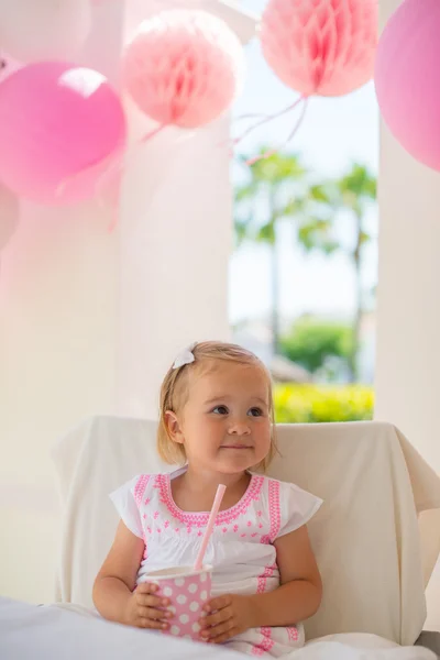 Smiling Little Girl — Stock Photo, Image