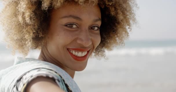 Woman Smiling At Camera — Stock Video