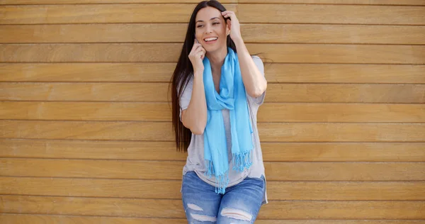 Mujer hablando en el teléfono celular — Foto de Stock