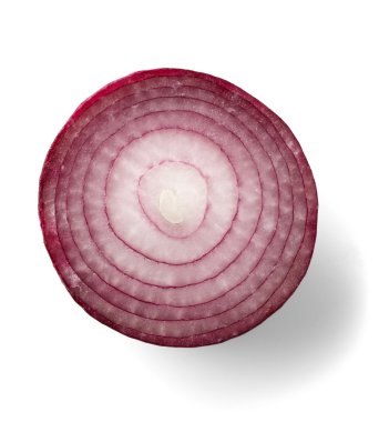 beyaz zemin üzerine kırmızı soğan.