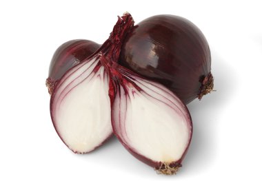 beyaz zemin üzerine kırmızı soğan.