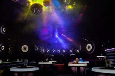 Disko ışık gösterisi, sahne ışıkları