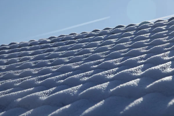 Nieve en el techo — Foto de Stock