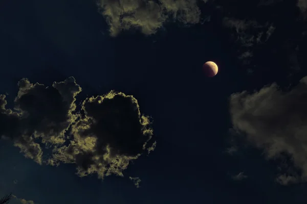 Initial phase of the full lunar eclipse - 15.06.2011 — Stock Photo, Image