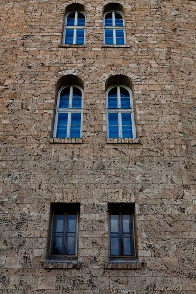 The Art Gallery view from Assenevtsi in Veliko Tarnovo — Stock Photo, Image