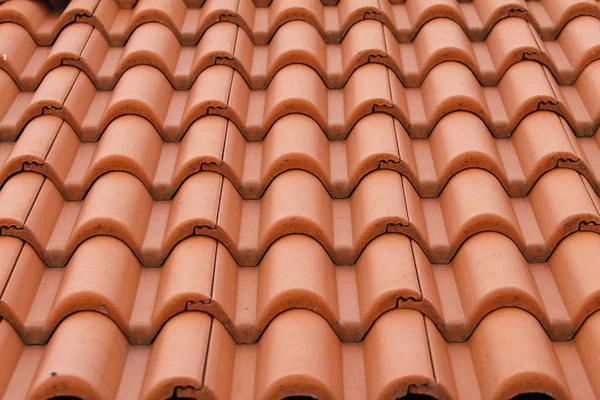 Nuevo techo bulgaro azulejos de primer plano detalle —  Fotos de Stock