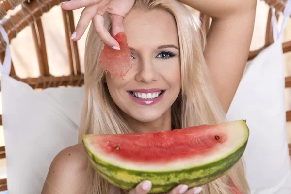 Fashion portrait with a sexy girl and watermelon. Summer time — Stock Photo, Image