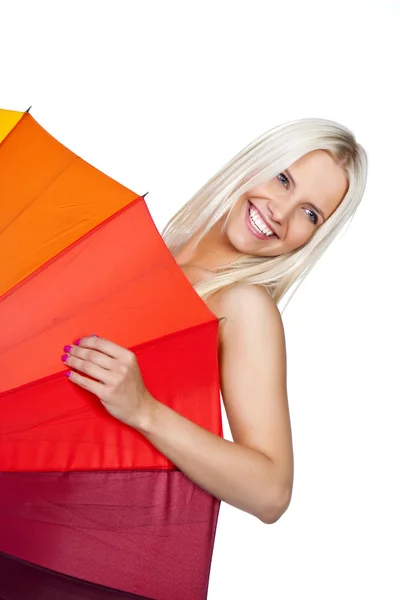 Mooi meisje met rode paraplu, geïsoleerd in wit, studio opname — Stockfoto