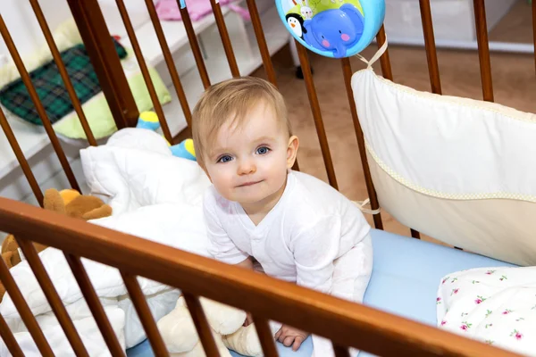 Glückliches Baby zu Hause, 12 Monate — Stockfoto