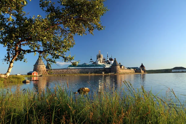 Transfiguration of Jesus Christ Savior Solovetskiy monastery on Solovki islands (Solovetskiy archipelago) in White sea, Russia, UNESCO World Heritage Site — Stock Photo, Image