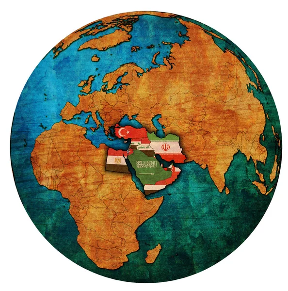 中东区域的领土和边界 全球地图上悬挂的国旗与白色相隔离 — 图库照片