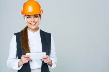 güzel gülümseyen mimar