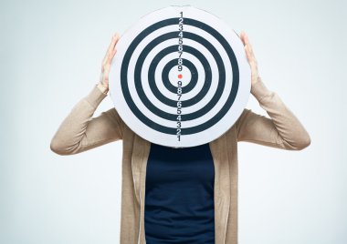 kadın yüzünü kapsar