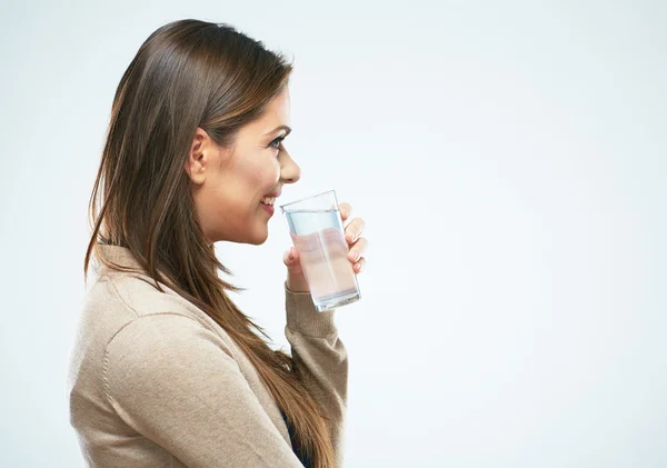 Femme avec verre d'eau — Photo