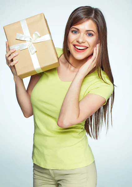 Woman holding gift box — Stock Photo, Image