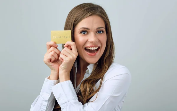 Mulher Feliz Camisa Branca Com Cartão Crédito Isolado Feminino Pessoa — Fotografia de Stock