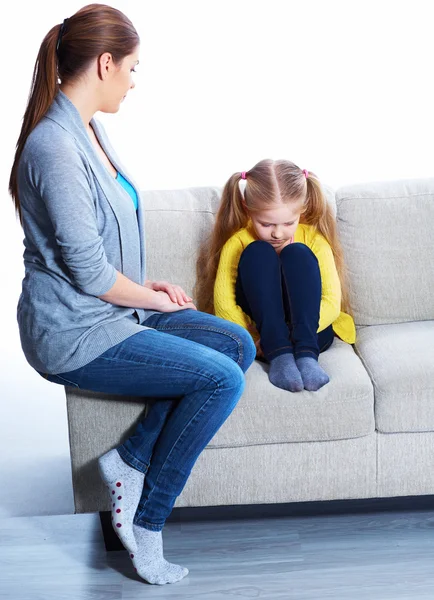 Forholdet mellom mor og datter . – stockfoto