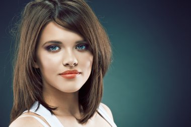 Çekici Genç Kadın