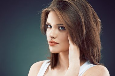 Genç güzel kadın.