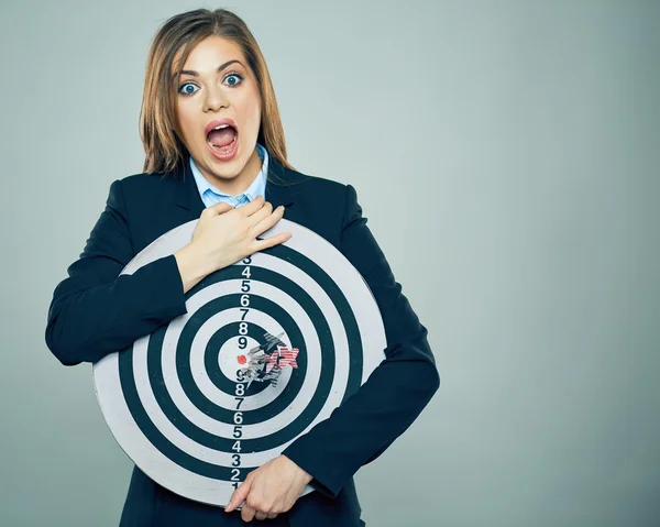 Businesswoman holds target — Stock Photo, Image